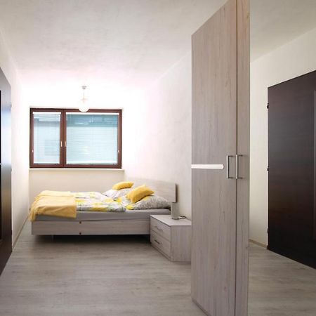 Apartman Mandala Banská Bystrica Exteriör bild